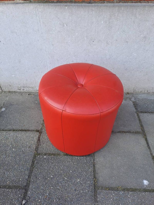 Rode poef