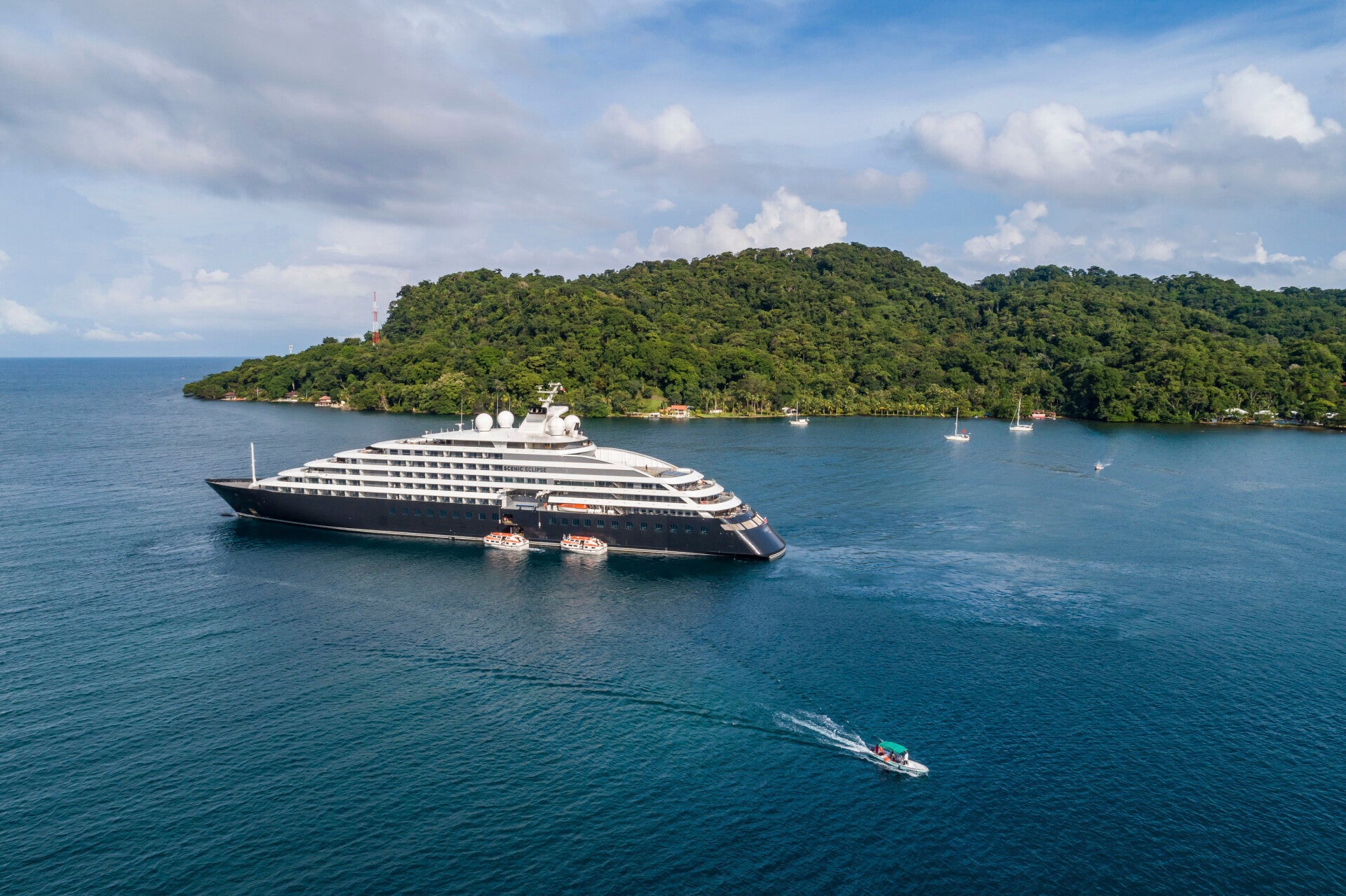 Scenic Eclipse I - Karibische Inseln bis nach Panama vom 20.10. - 31.10.2027