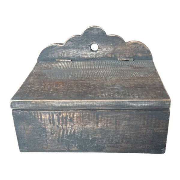 HOUTEN KISTJE MET DEKSEL