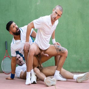 smashing-on-the-court-15-standard.jpg