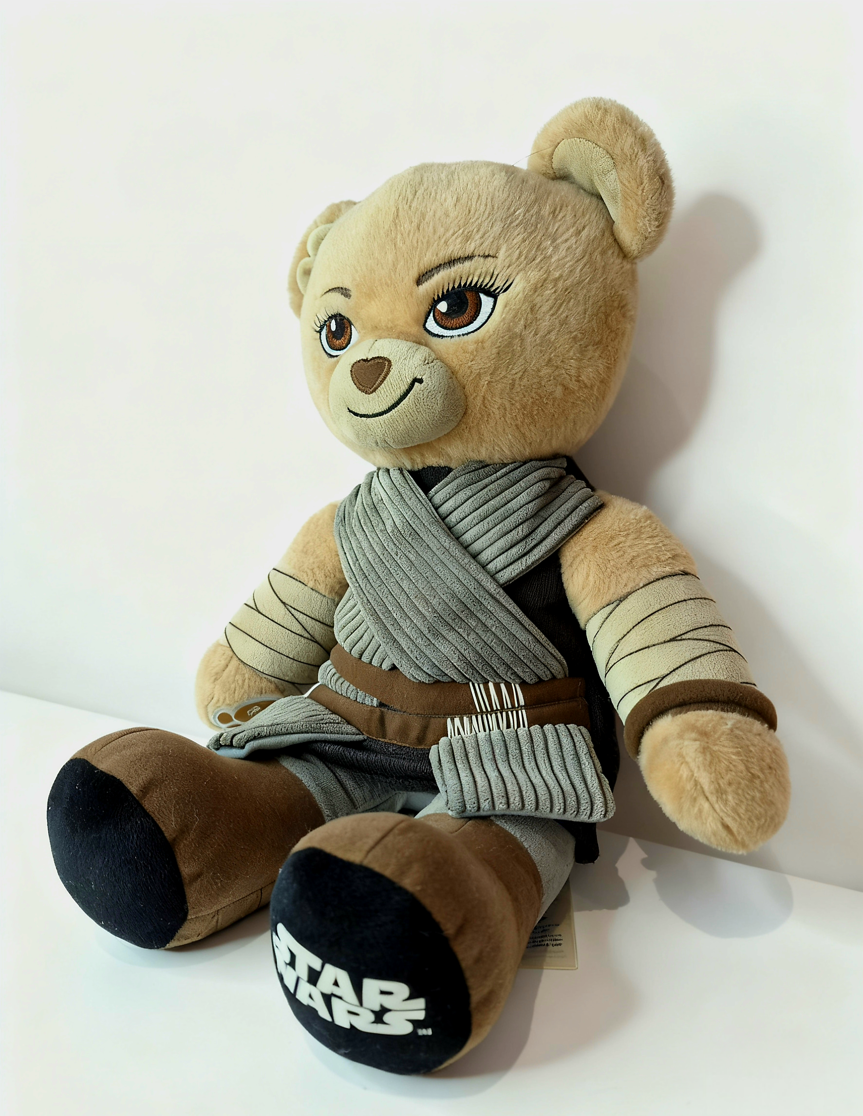 Rey Skywalker - The Force Awakens - Bear
