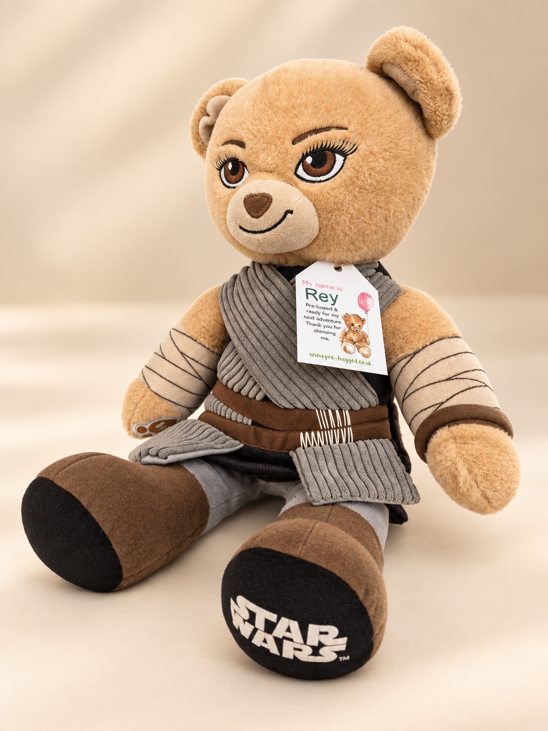 Rey Skywalker - The Force Awakens - Bear