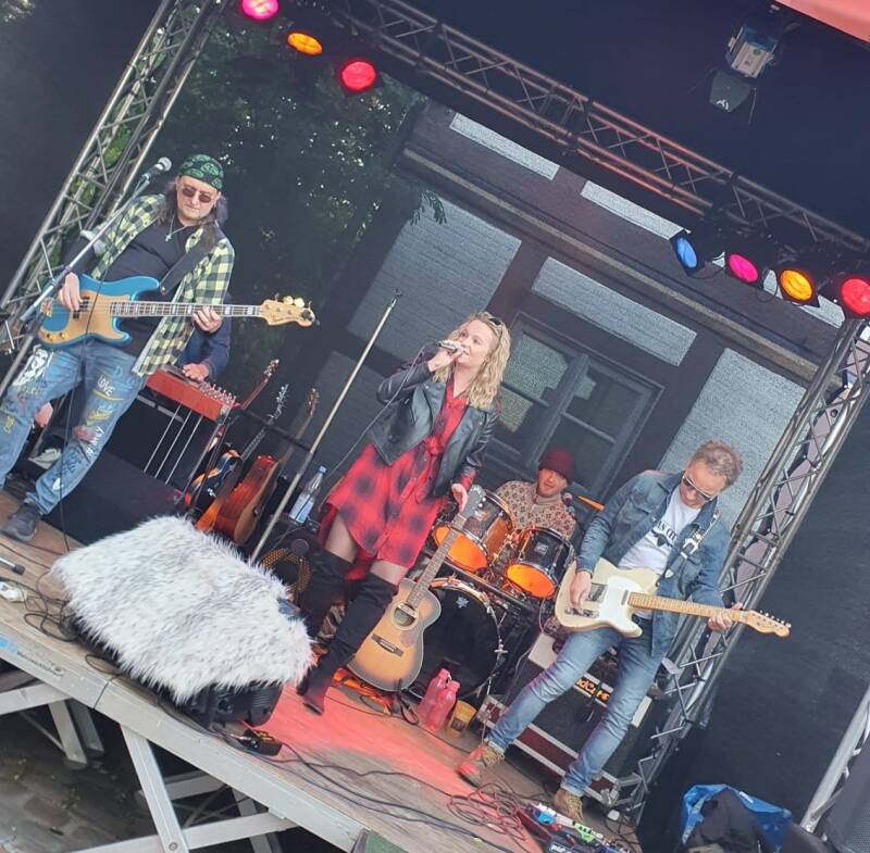 New Horses beim Altstadtfest Nienburg 2024