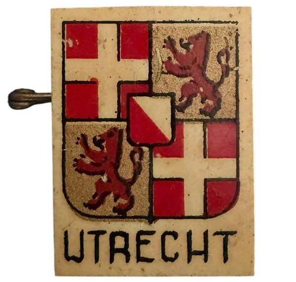 Origineel WW2 Provinciaal speldje Winterhulp Nederland 'Utrecht'