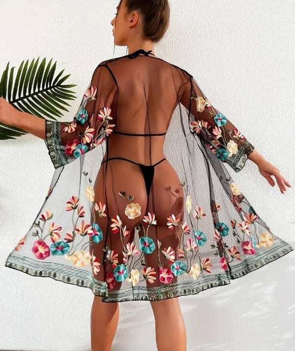 Haut brodé ouvert sur le devant, semi transparent, sexy haut mi-long