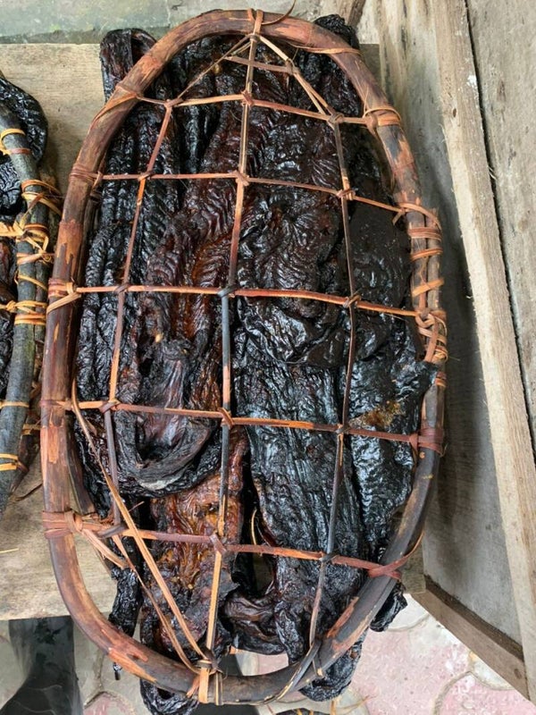 Les poissons fumés bio en direct de Mbandaka