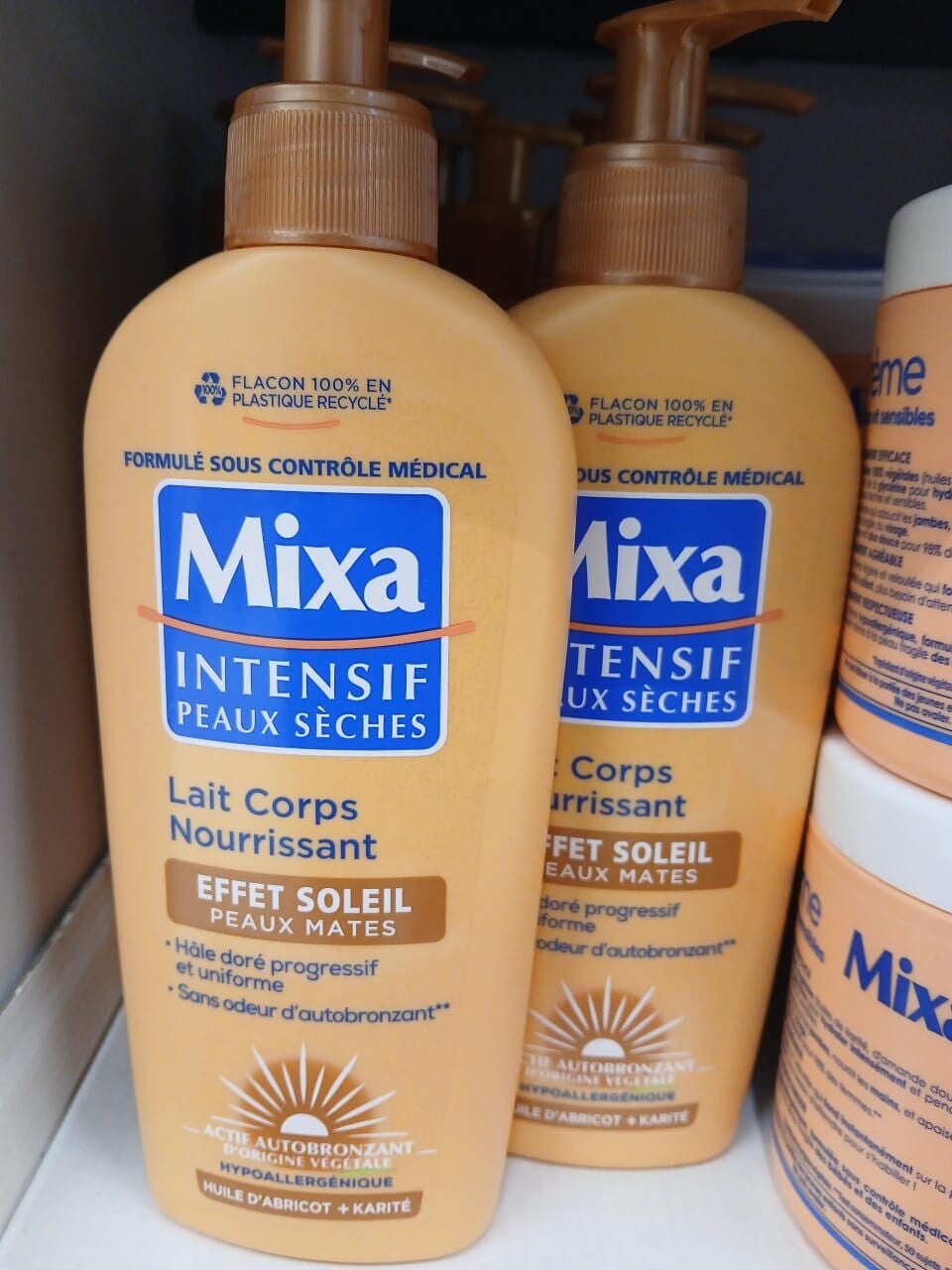 Lait Corps MIXA Peau Claire Effet Soleil Huile d'Abricot et Karité