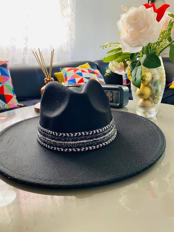 Chapeau cowgirl noir