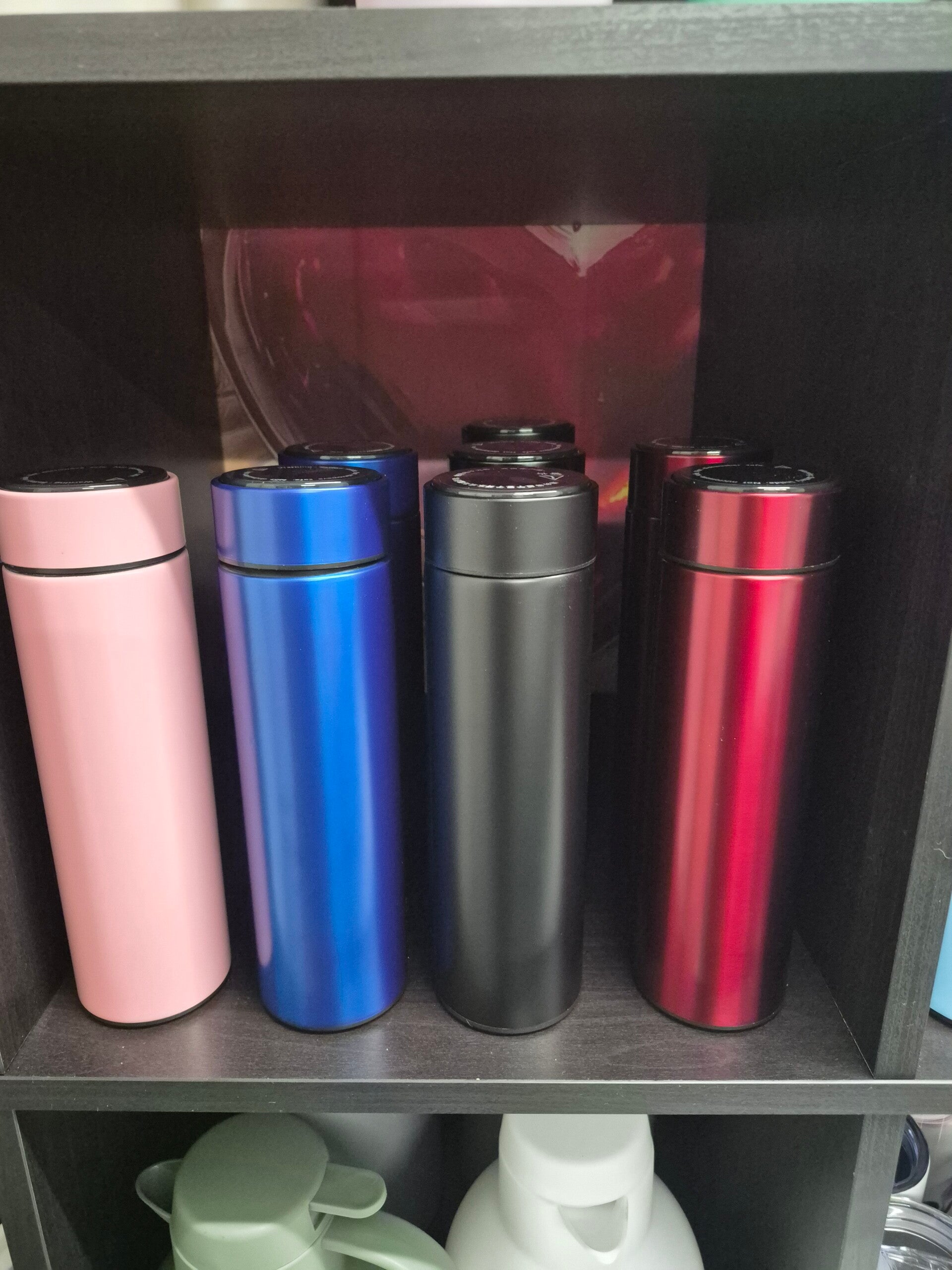 Geisoleerde bekers met temperatuurmeting