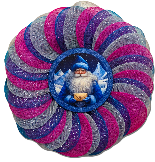 Santa with Gift - 18" Christmas Wreath