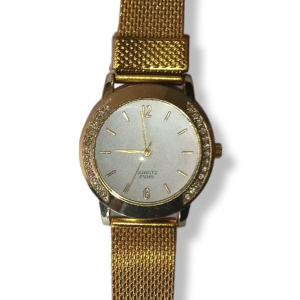 Dames horloge - Goud kleurige stalen band - Met diamanten ingelegd