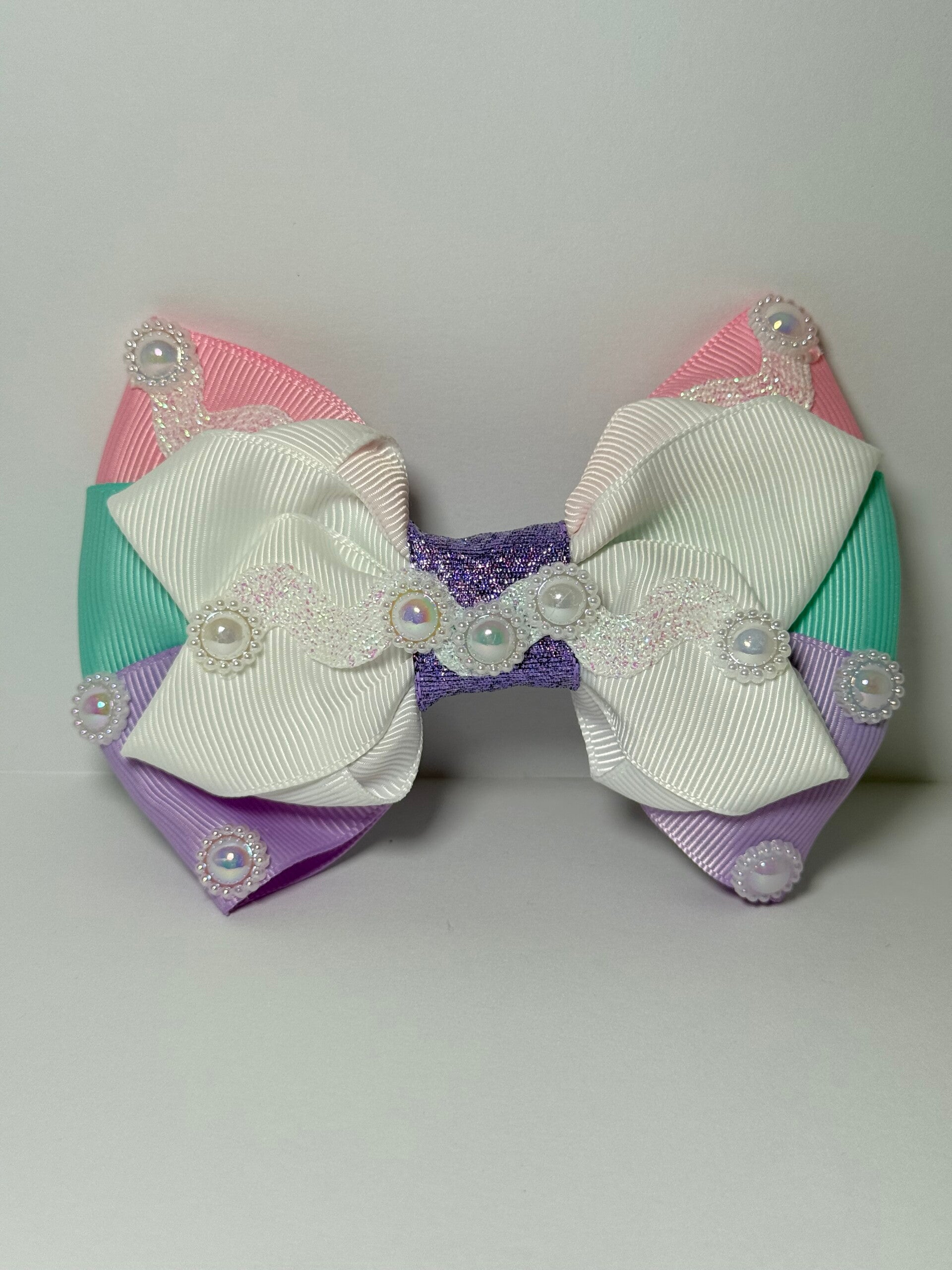 Enchanted Pearl Hair Bow