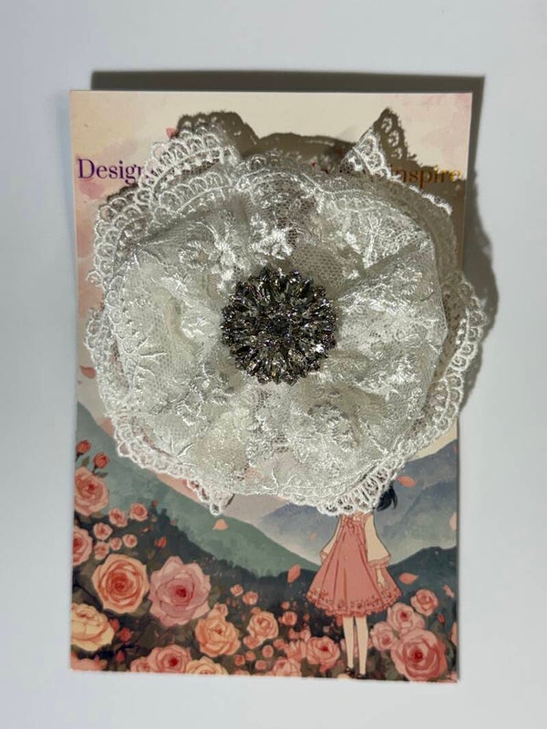 🤍 Snowfall Lace Girls’ Hair Bow