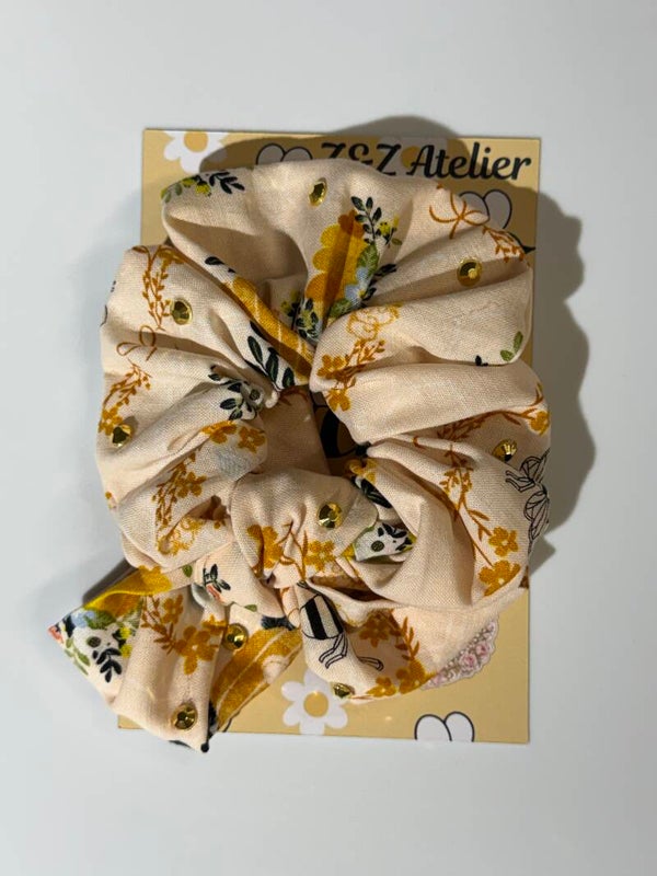🐝 Honeybee Garden Girls’ Bow Scrunchie