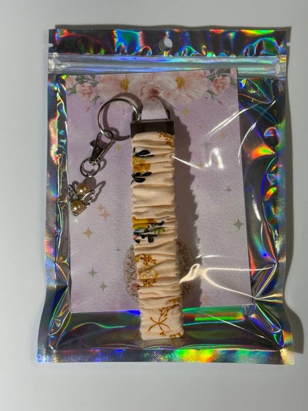 🐝 Golden Bee Wristlet