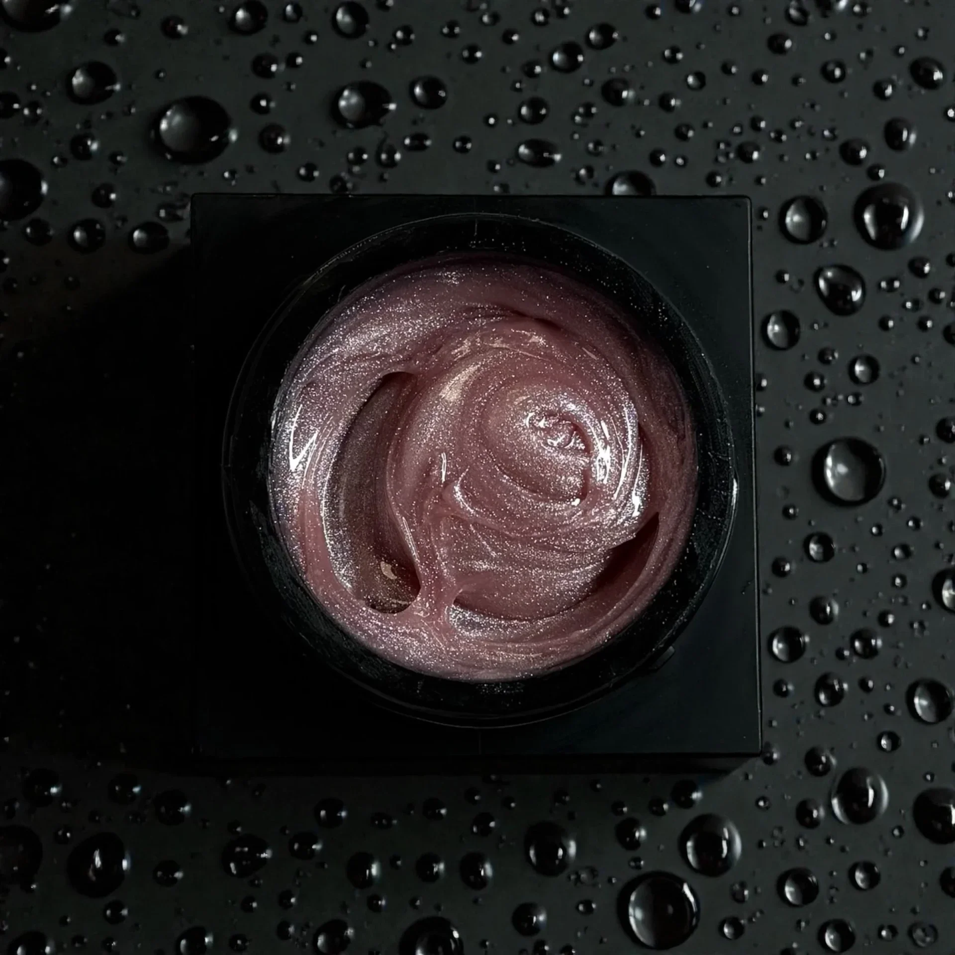 Acrygelly | Humble shimmer