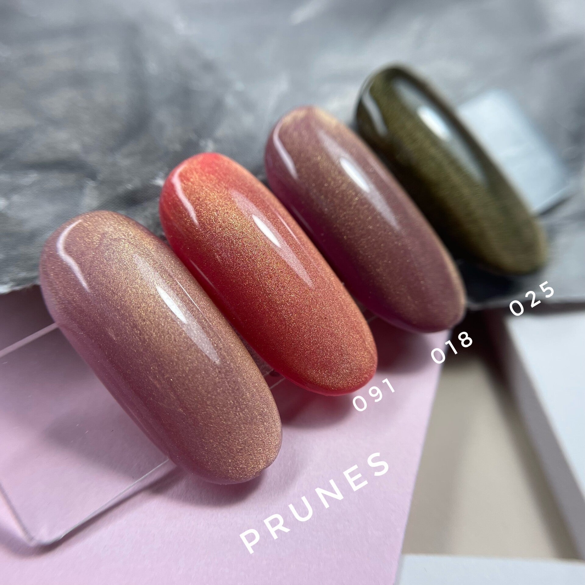 Gelpolish Cat eye | Prunes