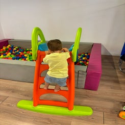 57add295-e791-48e4-8042-d8d21e12d7ea-standard.jpg