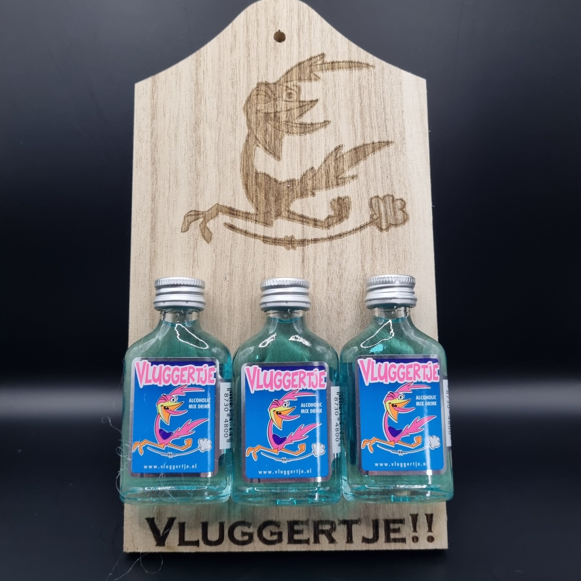 Shotjes Plank met Vluggertje gravure en 3 flesjes Vluggertjes