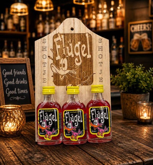 Shotjesplank met Flügel Gravure & 3 Flesjes