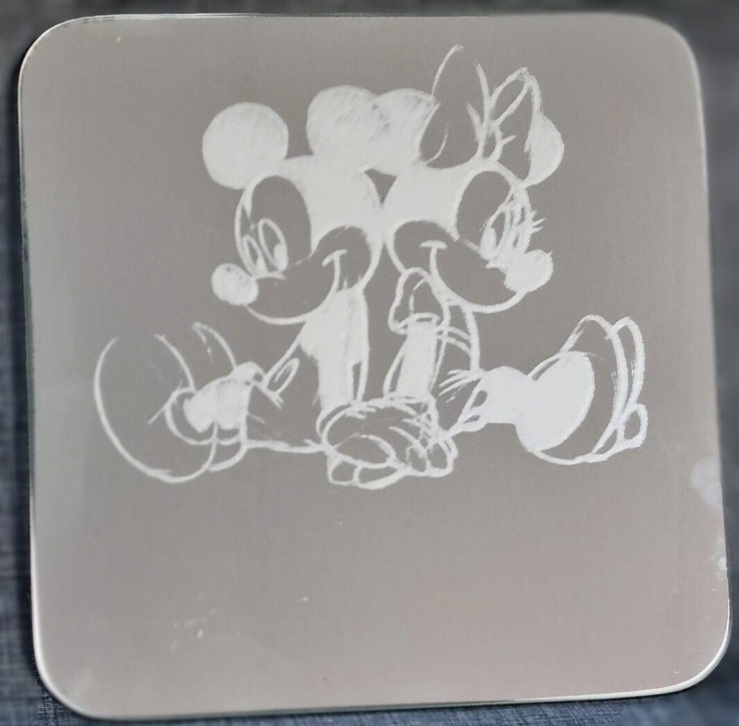 Gegraveerde Spiegel met Mickey en Minnie Mouse – Unieke Disney Decoratie