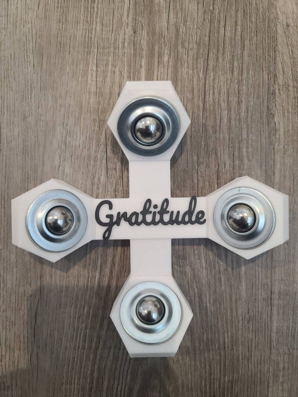 GRATITUDE QUAD SPINNER