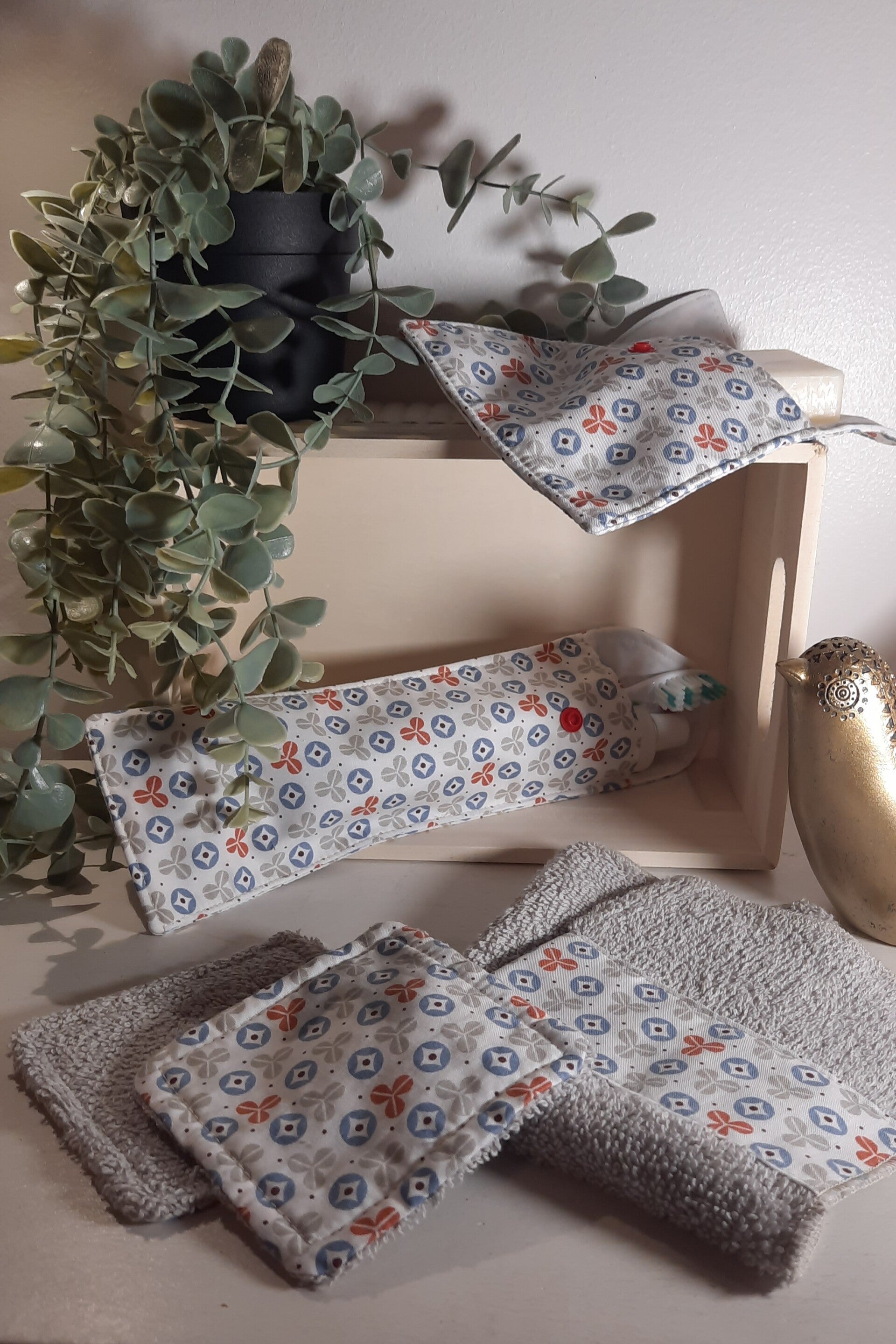 Ensemble de toilette -Scandinave bleu- blanc- rouge