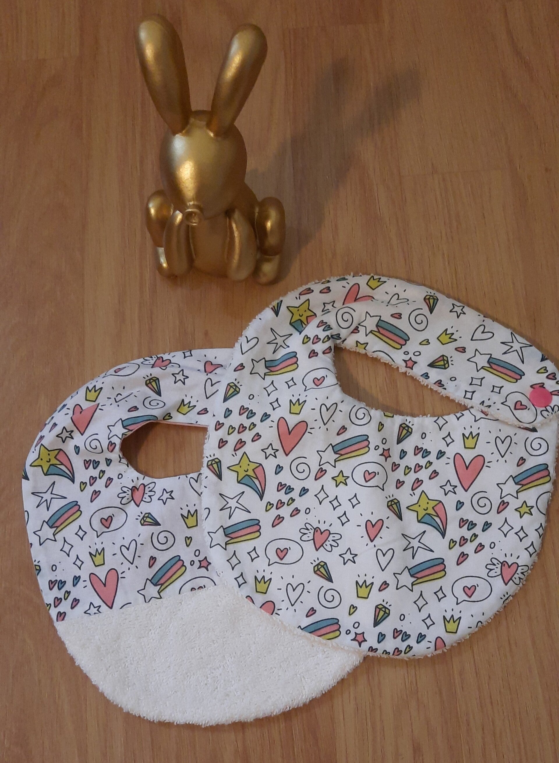 Bavoir naissance - Petits coeurs et arc-en-ciel (Lot de 2)