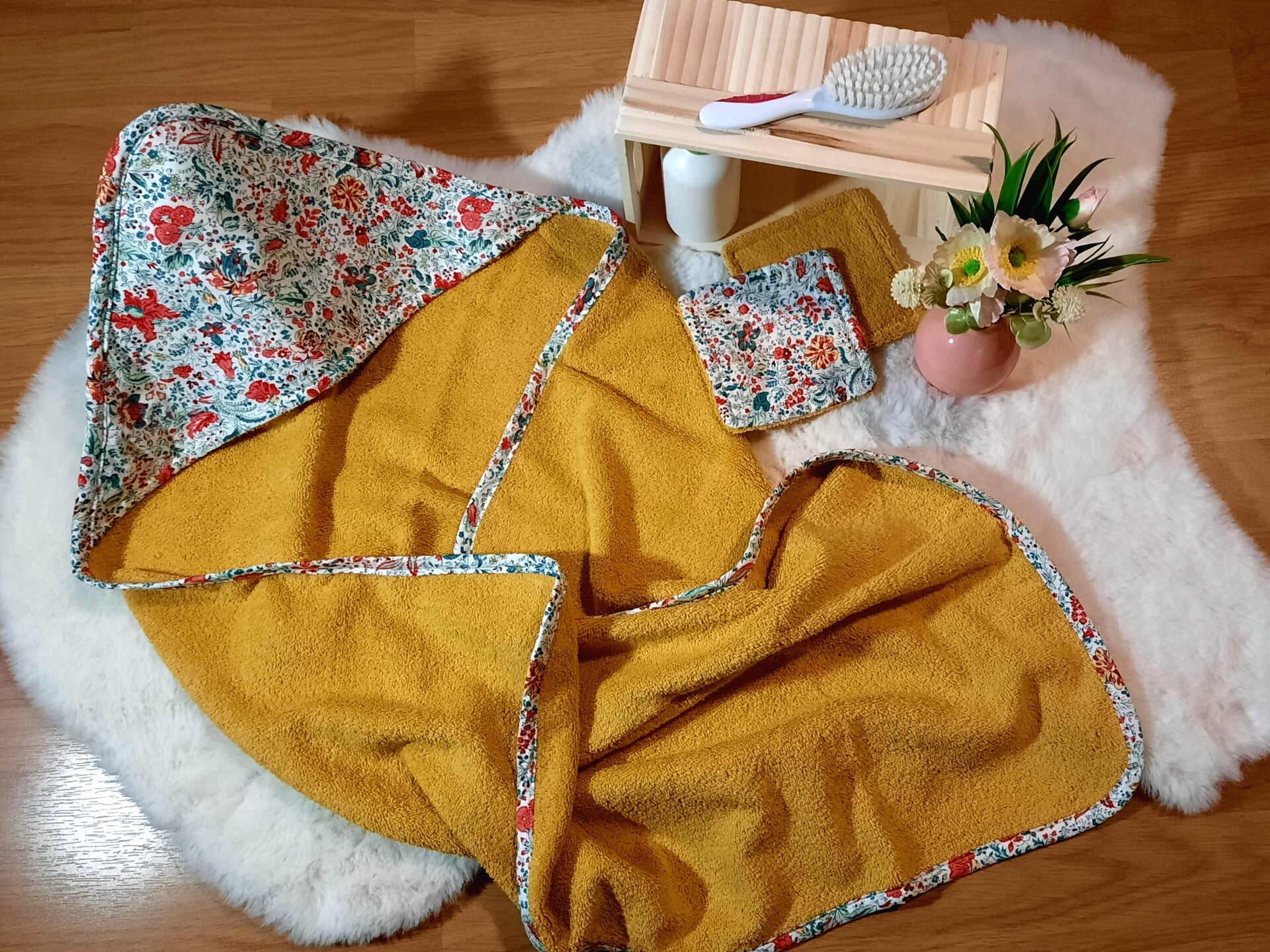 Cape de bain - Petites fleurs