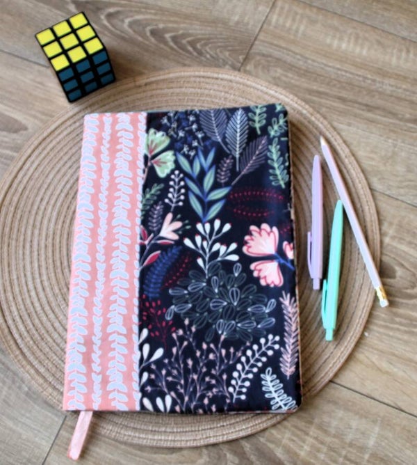 Protège cahier 21 cm x 29,7 cm - Fleuri bleu / rose