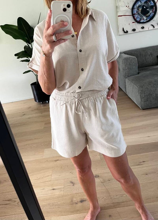 Lava short, moonbean