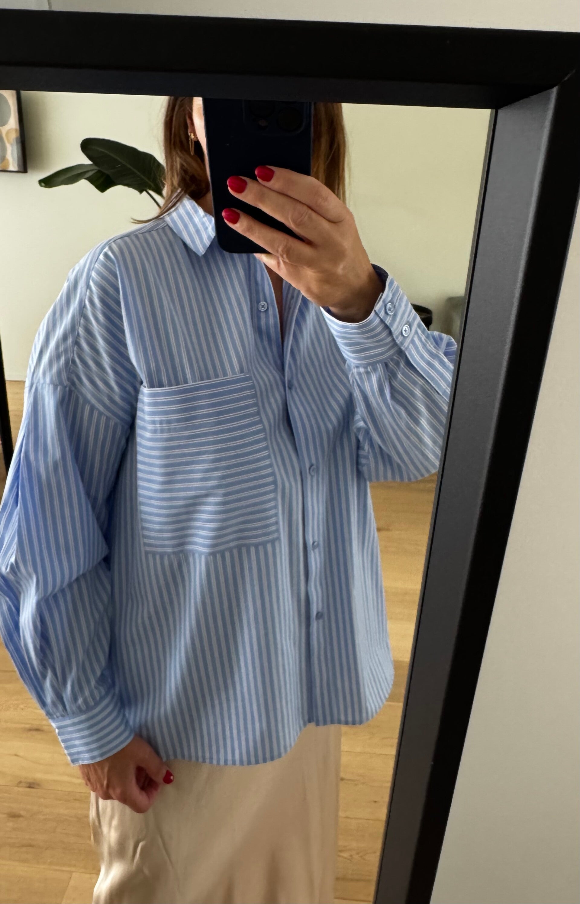 Fiora blouse, light sky