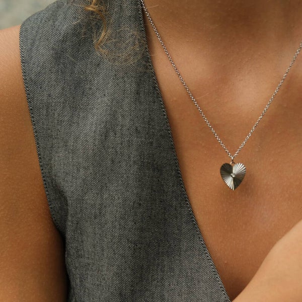 A&C Oslo - Heart CZ necklace