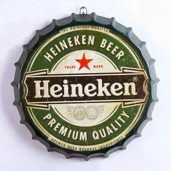 Bottle top wall hanging Heineken