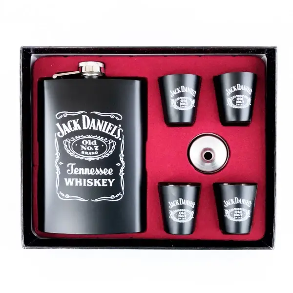 Jack Daniels hip flask gift set