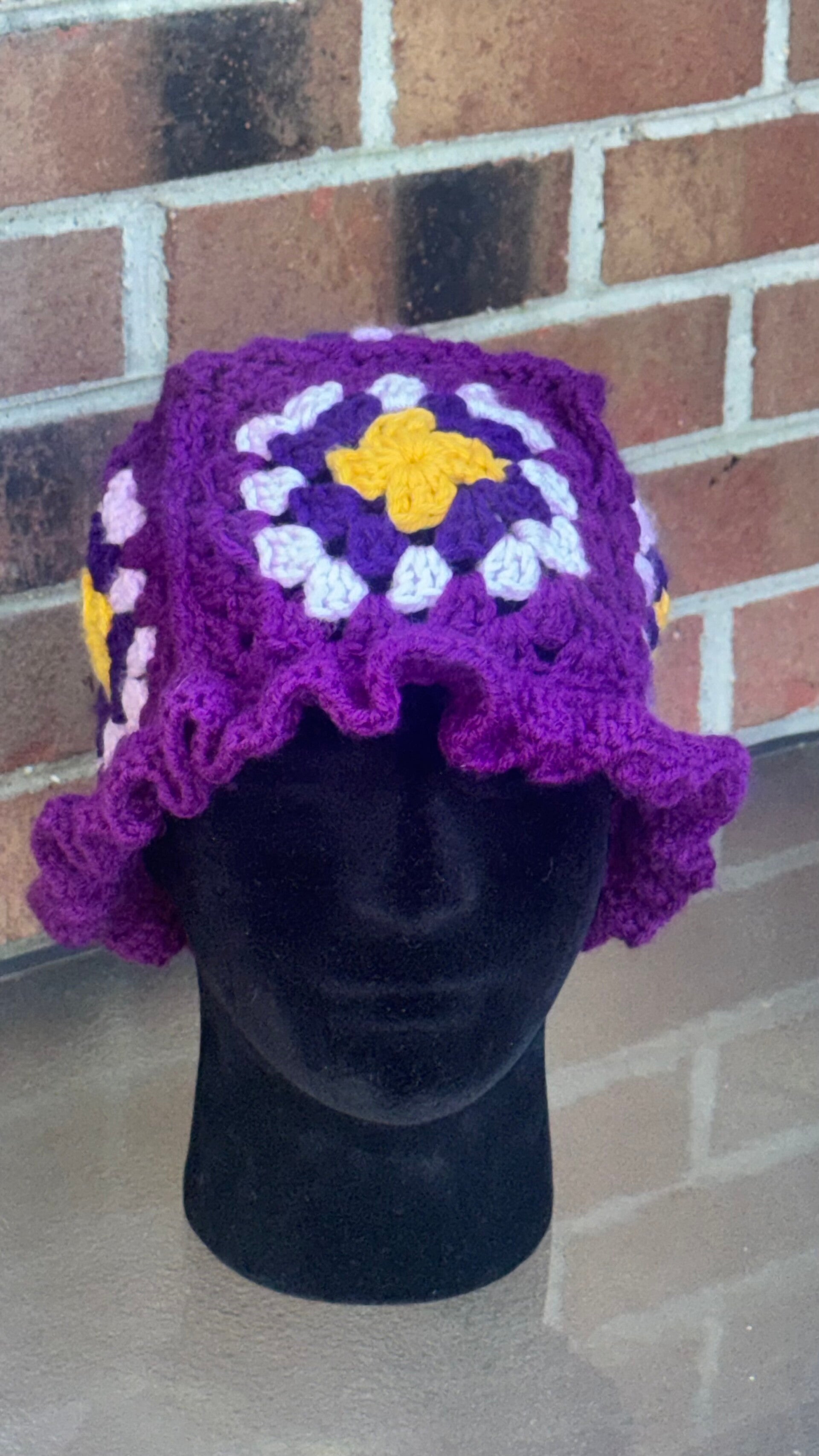 Granny Square Bucket.