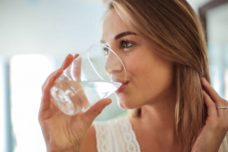 HydraActiv contient trois fois plus d'électrolytes que les boissons énergétiques normales, le complément alimentaire exclusif de Cerule - Cyactiv - et la forme de magnésium la plus biodisponible, le glycinate de magnésium. Ensemble, ces ingrédients except