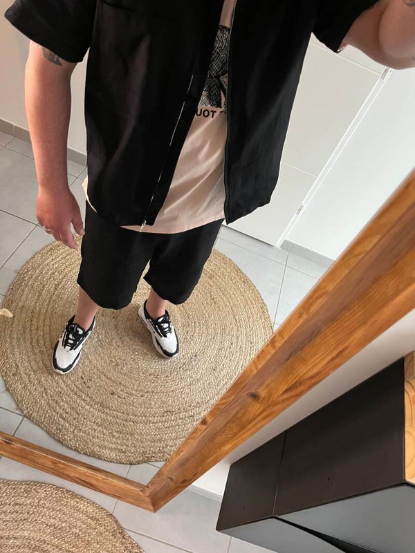 Ensemble, chemise, short noir