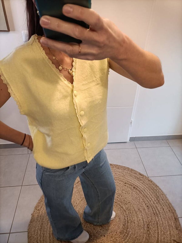 Pull jaune pastel