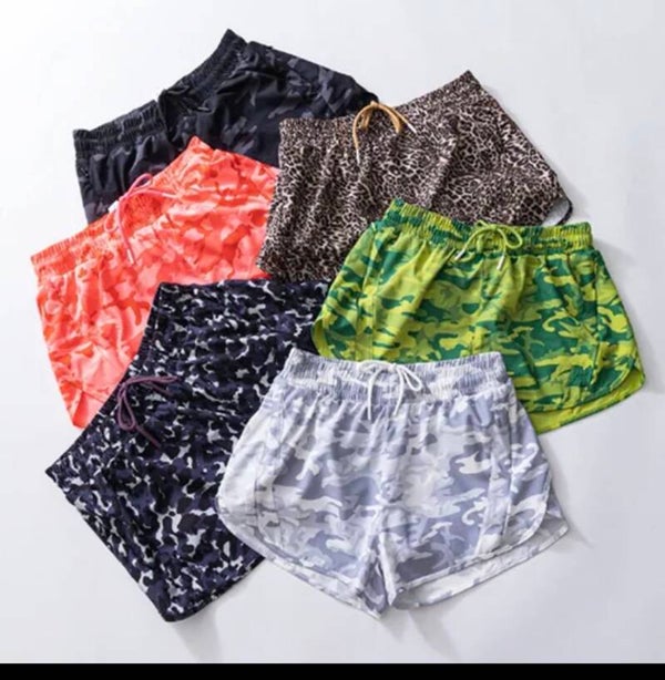 Lululemon print shorts