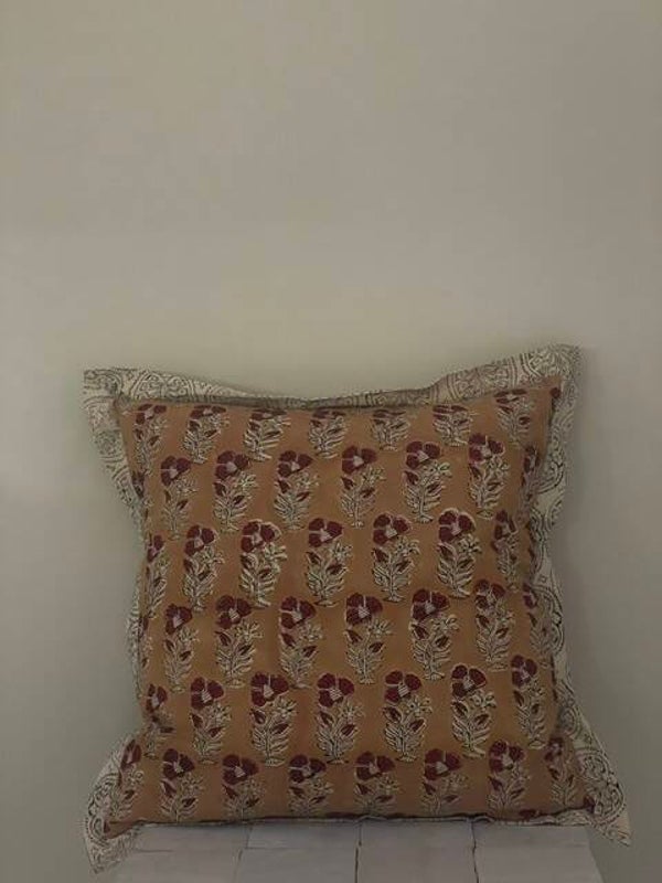 blokprint kussen 45x45 cm bruin/rood