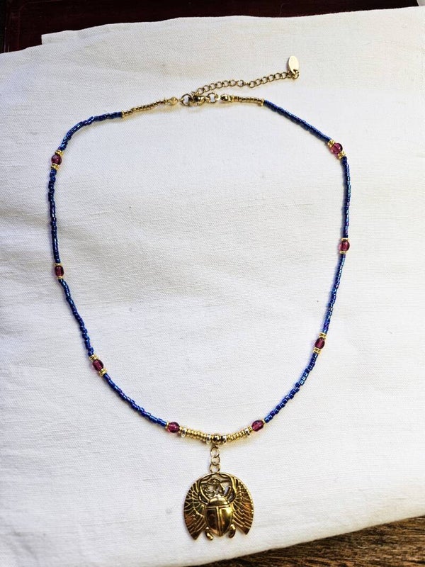 Collier "Le scarabée doré" Egypte antique perles miyuki et de bohème