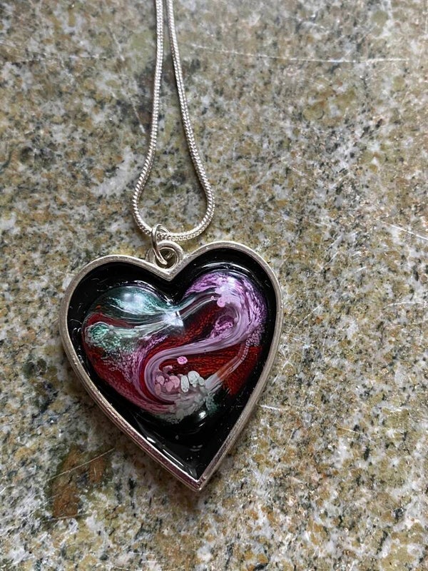 Hjärta i ram flerfärgat, Dragon fight