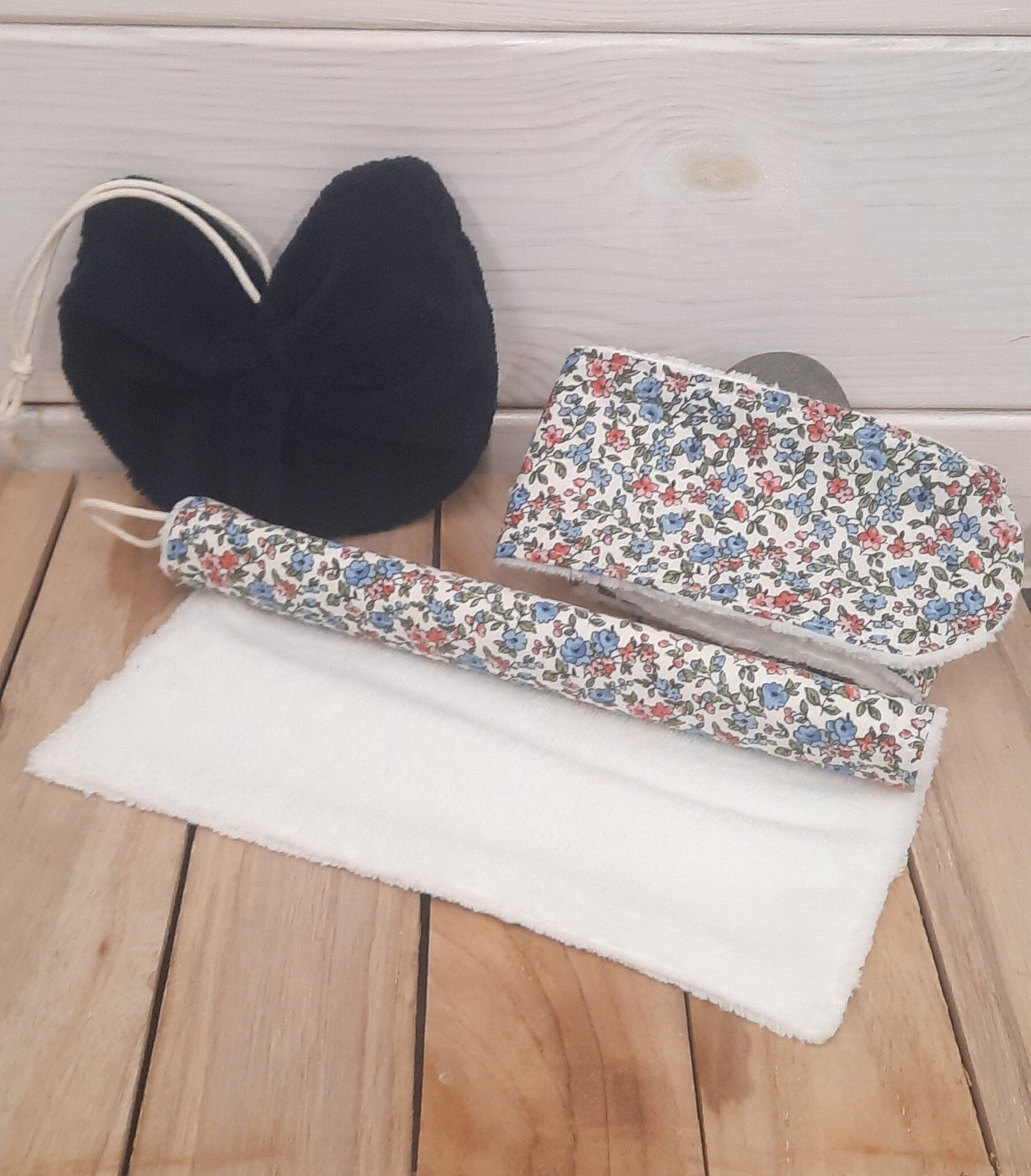 Ensemble 1 Bandeau de soin + 1 Serviette pour le visage + 1 Fleur de douche en éponge de bambou