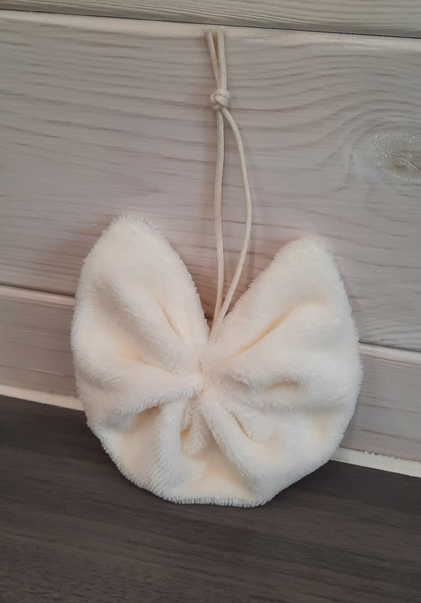 Fleur de douche écru en éponge de bambou