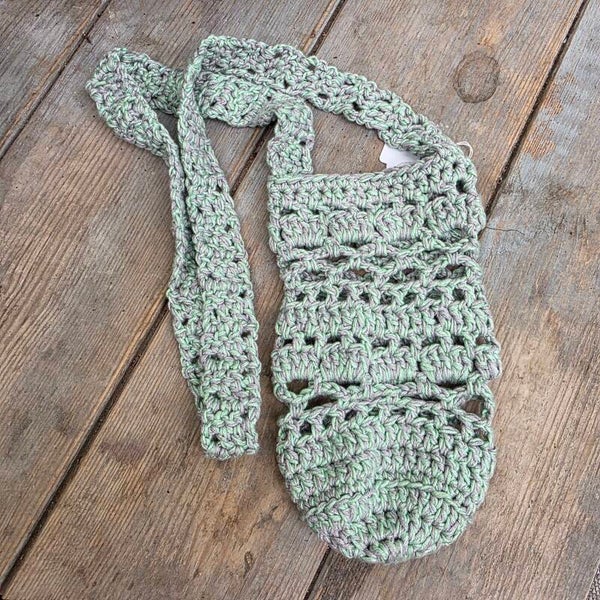Waterfles tas. Grijsgroen