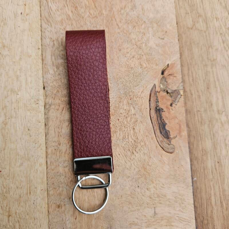 Sleutelhanger leer 12