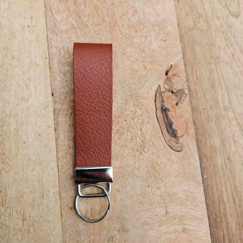 Sleutelhanger leer 9