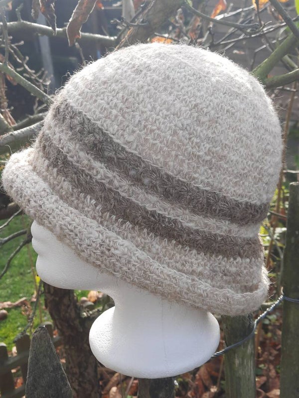 gehäkelter Bucket Hat, Fischerhut „Wolle trifft Flachs“