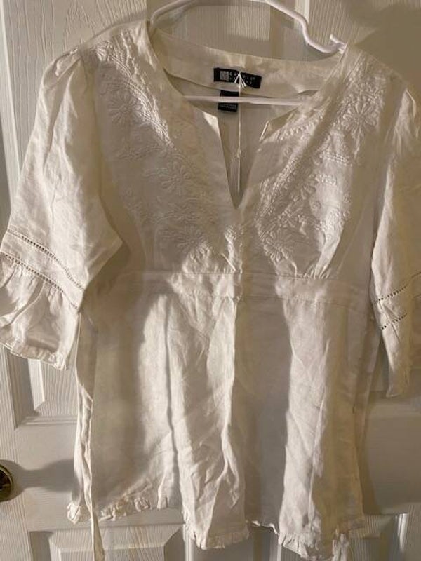 Carole Little White Embroider Shirt - Small